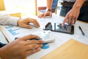 Valuing a Closely Held Business by Lakeshore Law & Mediation